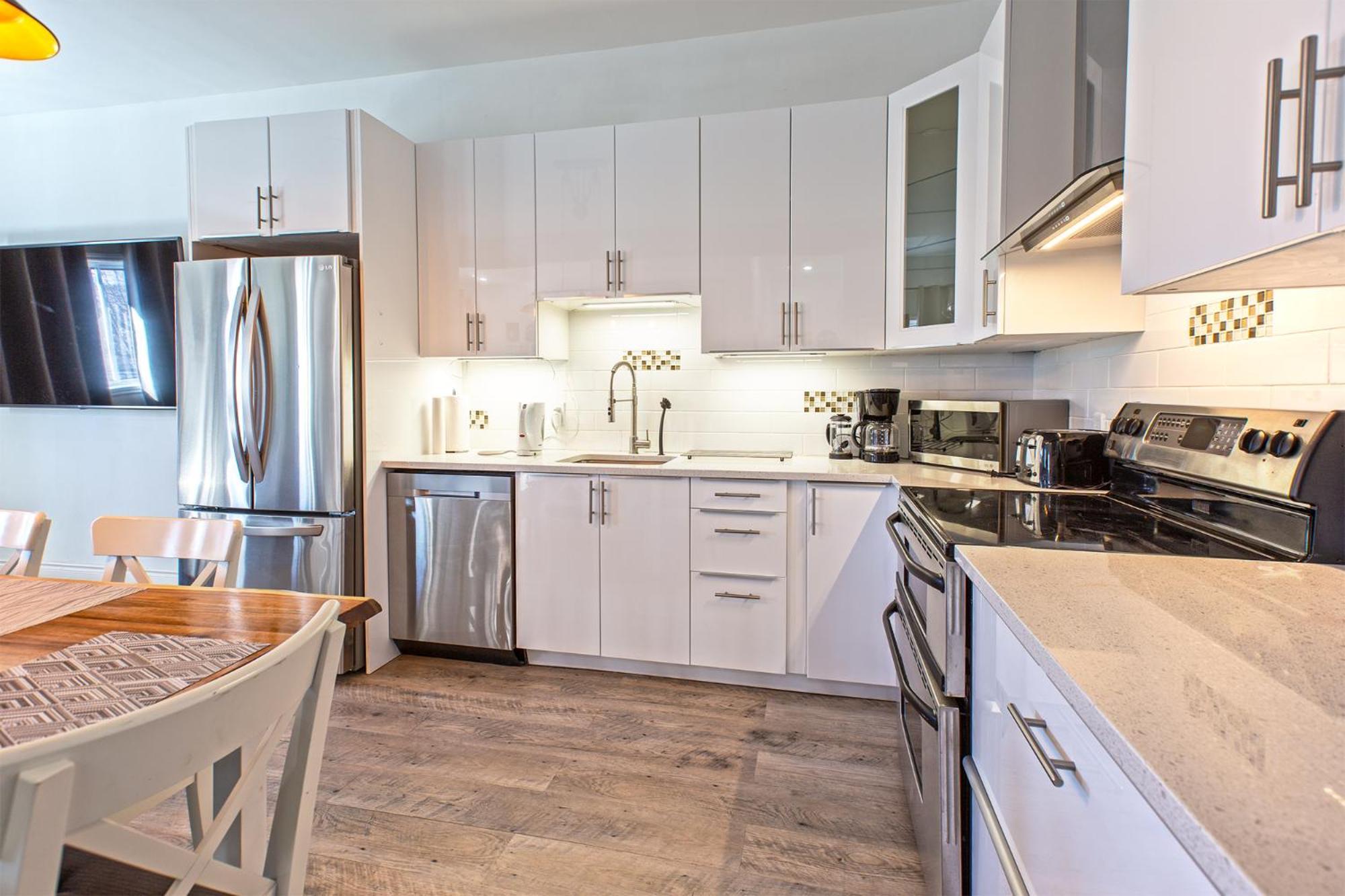 5705-Modern 2 Bd / Fully Equipped, Near Dt Mtl Apartment Montreal Ngoại thất bức ảnh